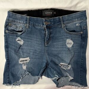 Torrid denim cut-off style shorts size 14R